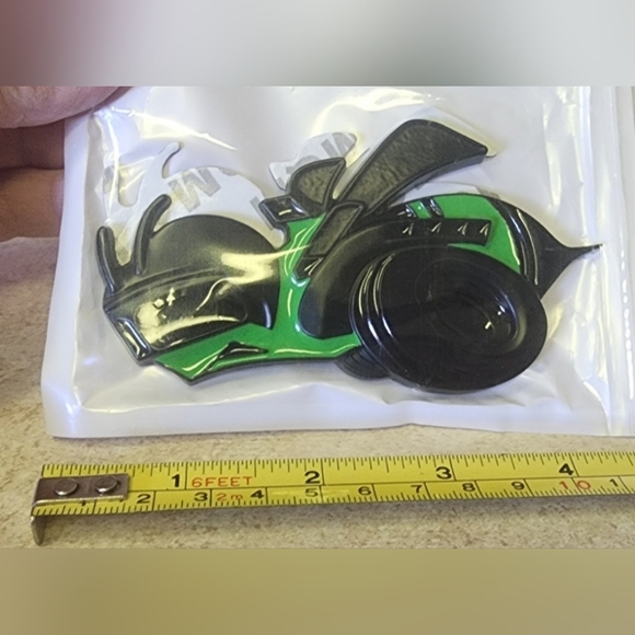 2 Scat pack super bee badge emblems - Picture 4 of 9